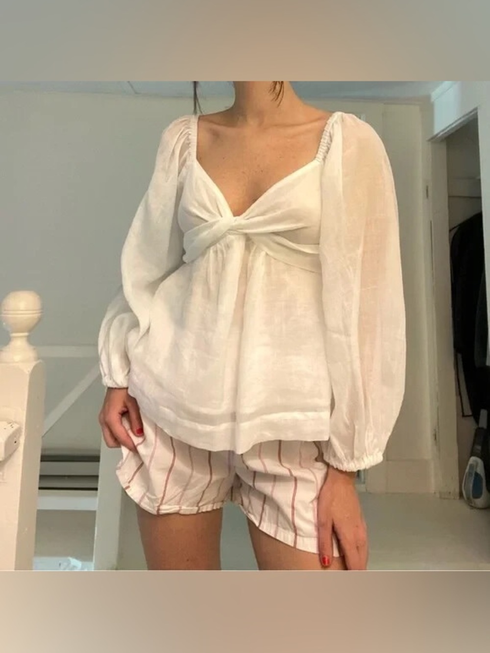 Banana Republic White Tie-Front Peasant Top ramie cotton billowy cottage poplin